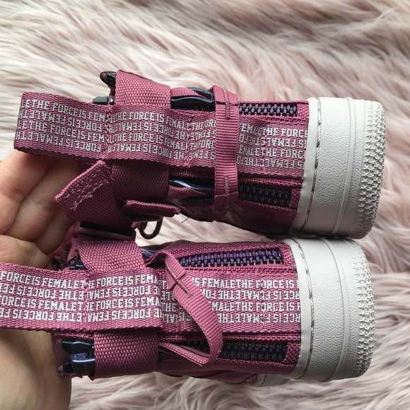 Nike women’s air force 1 mid size 7 - Picture 3 of 8